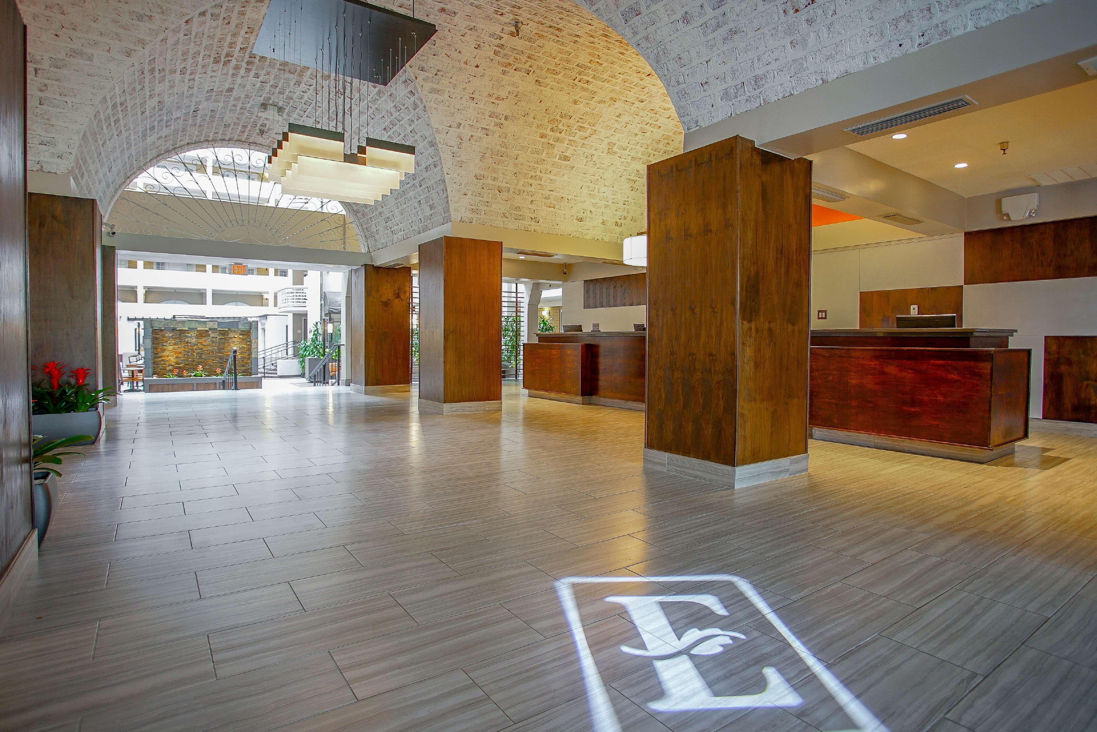 Embassy Suites San Antonio Northwest I-10 Exteriör bild